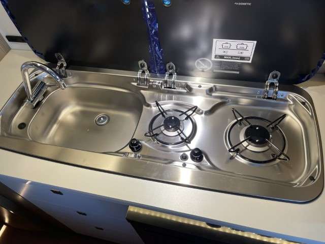 トヨタ カムロード バンテック R8年 (関東) 99