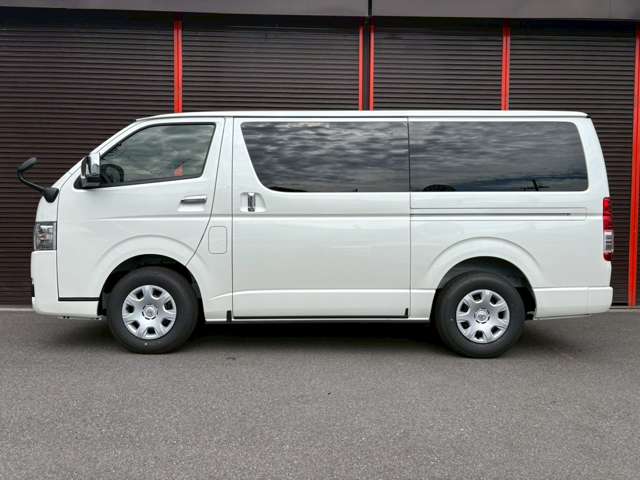 トヨタ ハイエースバン ２．８ スーパーＧＬ ダークプライム Ｓ ロングボディ ディーゼルターボ R7年 (近畿) 99
