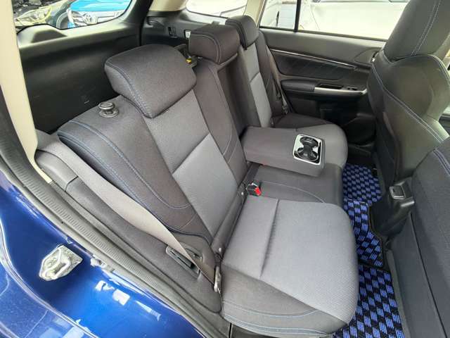 スバル レヴォーグ １．６ ＧＴ－Ｓ アイサイト ４ＷＤ H26年 (近畿) 99
