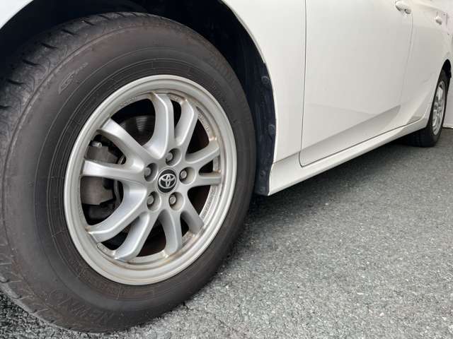 トヨタ プリウス １．８ Ｓ Ｅ－ＦＯＵＲ ４ＷＤ H28年 (東北) 99