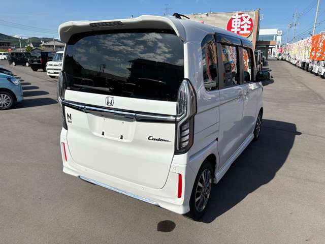 ホンダ Ｎ　ＢＯＸ カスタム ６６０ Ｌ R3年 (中国) 99