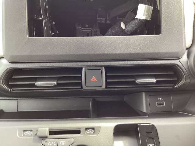 三菱 ｅＫワゴン ６６０ Ｍ R8年 (中国) 99
