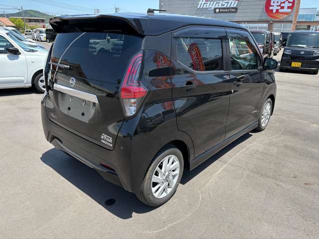 日産 デイズ ６６０ ハイウェイスターＸ R4年 (中国) 99