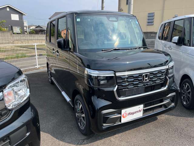 ホンダ Ｎ　ＢＯＸ カスタム ６６０ R8年 (四国) 99