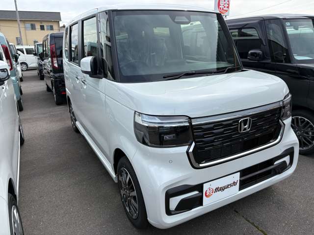 ホンダ Ｎ　ＢＯＸ カスタム ６６０ R8年 (四国) 99
