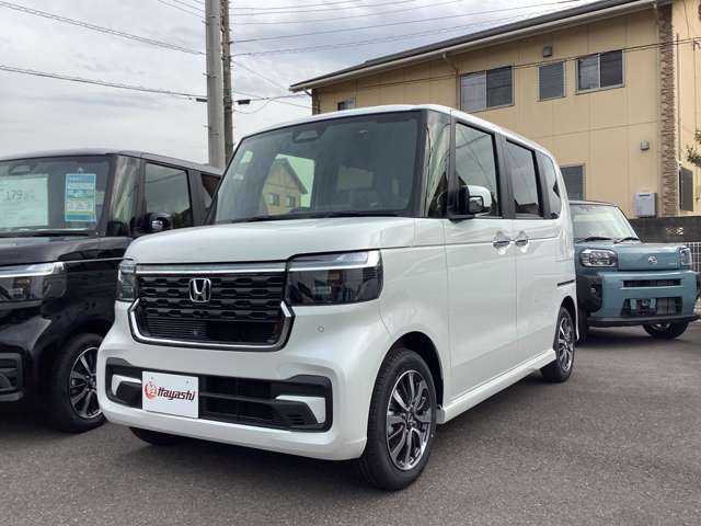 ホンダ Ｎ　ＢＯＸ カスタム ６６０ R8年 (四国) 99