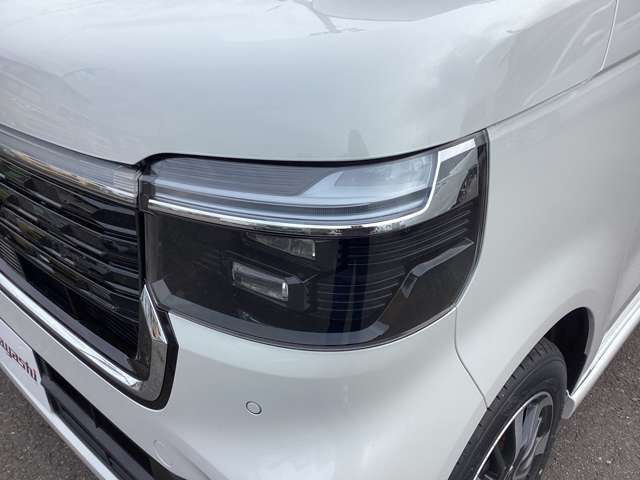 ホンダ Ｎ　ＢＯＸ カスタム ６６０ R8年 (四国) 99