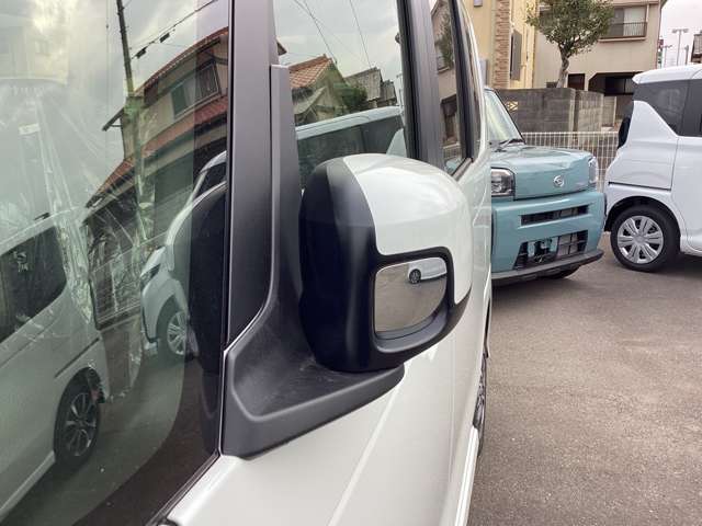 ホンダ Ｎ　ＢＯＸ カスタム ６６０ R8年 (四国) 99