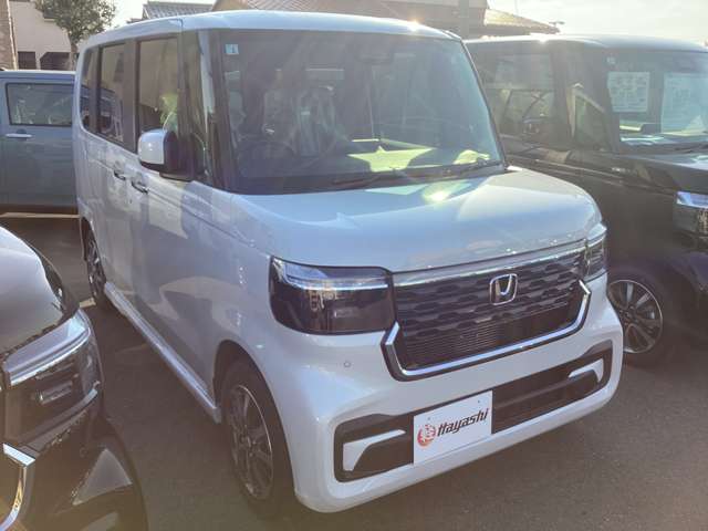 ホンダ Ｎ　ＢＯＸ カスタム ６６０ R8年 (四国) 99