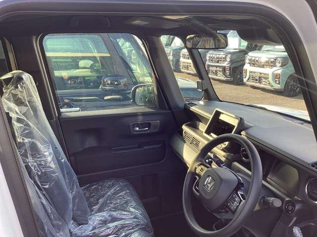 ホンダ Ｎ　ＢＯＸ カスタム ６６０ R8年 (四国) 99