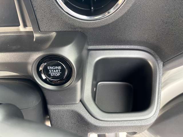 ホンダ Ｎ　ＢＯＸ カスタム ６６０ R7年 (四国) 99
