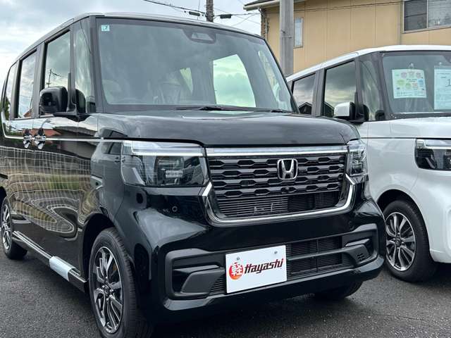 ホンダ Ｎ　ＢＯＸ カスタム ６６０ R7年 (四国) 99