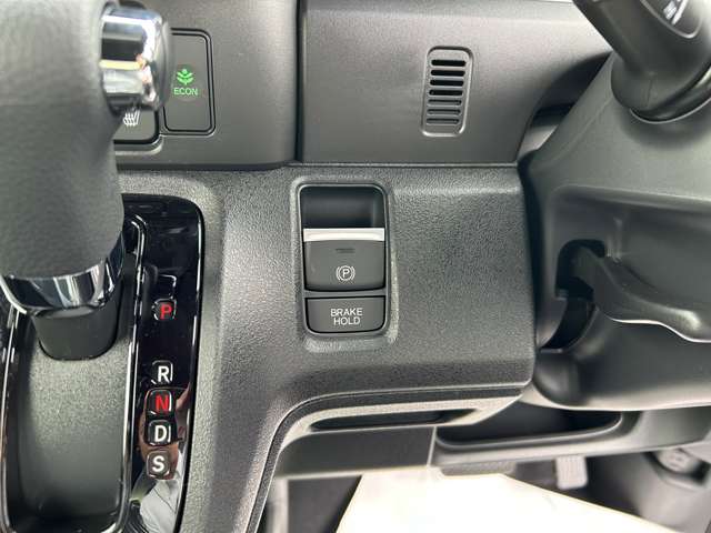 ホンダ Ｎ　ＢＯＸ カスタム ６６０ R7年 (四国) 99