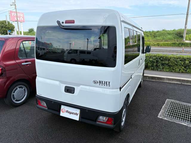 ダイハツ ハイゼットカーゴ ６６０ デラックス R5年 (四国) 99