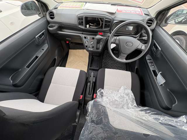 ダイハツ ミラ　イース ６６０ Ｌ ＳＡＩＩＩ R7年 (四国) 99