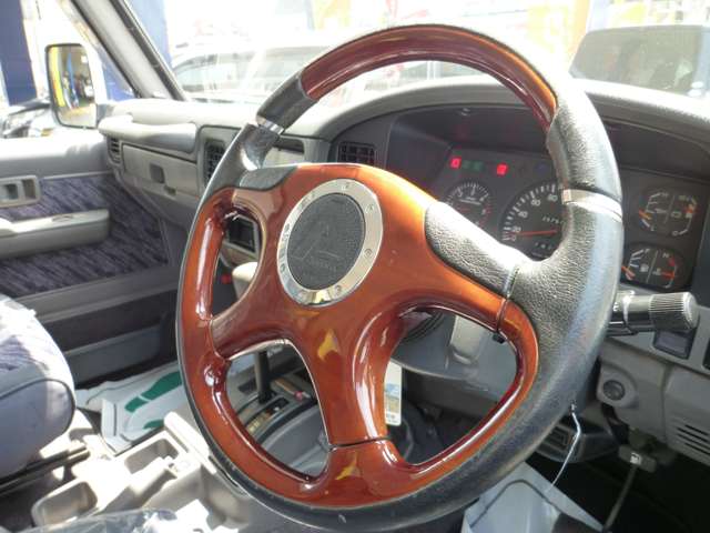トヨタ ランドクルーザープラド ３．０ ＳＸワイド アクティブバケーション ディーゼルターボ ４ＷＤ H5年 (関東) 99