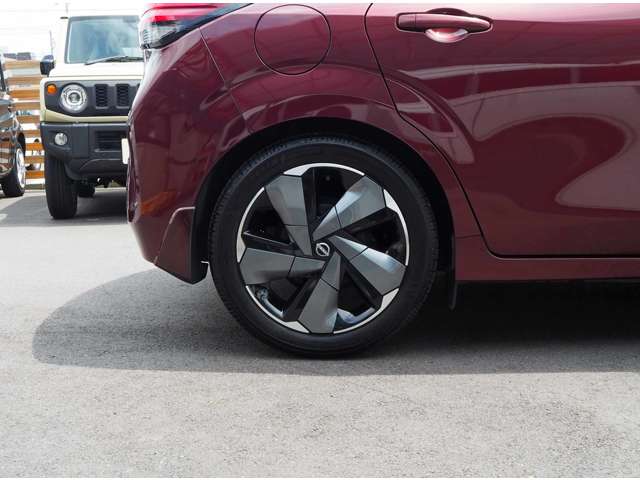 日産 ノートオーラ １．２ Ｇ ＦＯＵＲ レザーエディション ４ＷＤ R3年 (東海) 99