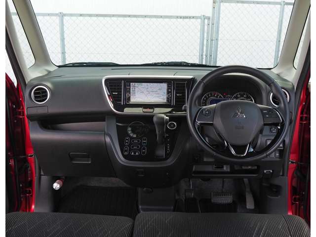 三菱 ｅＫスペース ６６０ カスタム Ｔ セーフティ プラス エディション H30年 (東海) 99