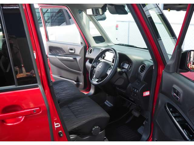 三菱 ｅＫスペース ６６０ カスタム Ｔ セーフティ プラス エディション H30年 (東海) 99