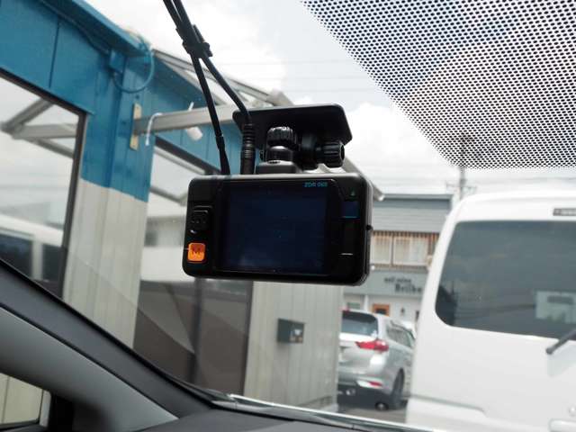 トヨタ プリウスＰＨＶ ２．０ プラグインハイブリッド Ｇ ナイト シェード R8年 (東海) 99