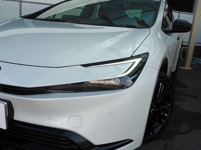 トヨタ プリウスＰＨＶ ２．０ プラグインハイブリッド Ｇ ナイト シェード R8年 (東海) 99
