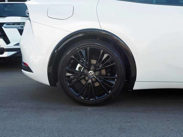 トヨタ プリウスＰＨＶ ２．０ プラグインハイブリッド Ｇ ナイト シェード R8年 (東海) 99