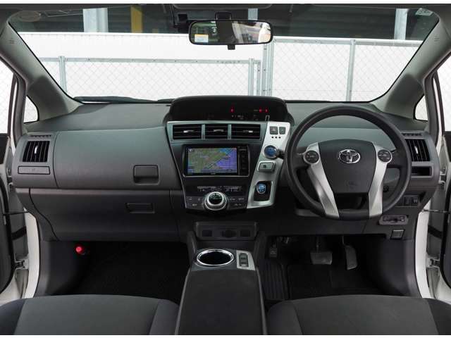トヨタ プリウスΑ １．８ Ｓ Ｌセレクション H26年 (東海) 99