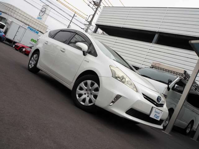 トヨタ プリウスΑ １．８ Ｓ Ｌセレクション H26年 (東海) 99
