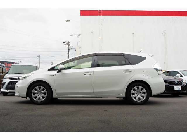 トヨタ プリウスΑ １．８ Ｓ Ｌセレクション H26年 (東海) 99