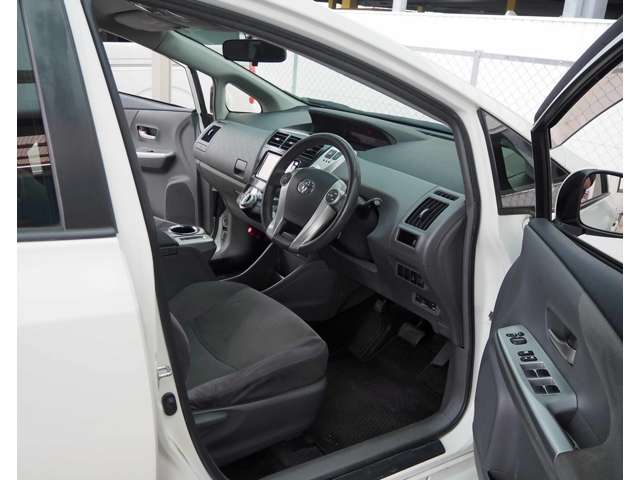 トヨタ プリウスΑ １．８ Ｓ Ｌセレクション H26年 (東海) 99