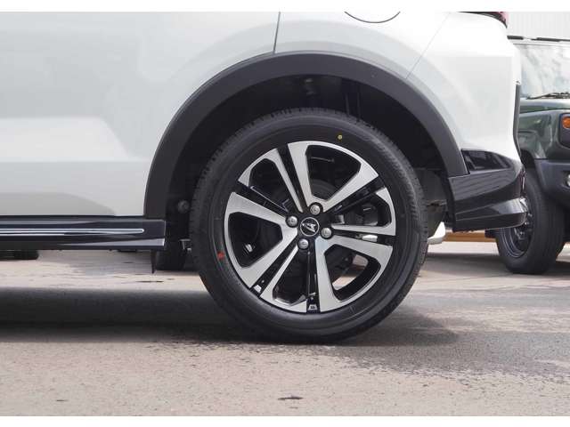 ダイハツ ロッキー １．０ プレミアム Ｇ ４ＷＤ R7年 (東海) 99