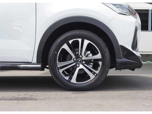 ダイハツ ロッキー １．０ プレミアム Ｇ ４ＷＤ R7年 (東海) 99