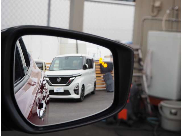 日産 リーフ ｅ＋　アーバンクロム R3年 (東海) 99