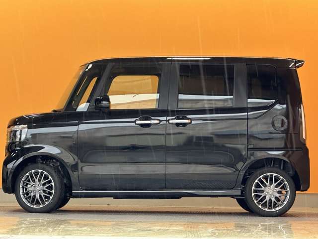 ホンダ Ｎ　ＢＯＸ カスタム ６６０ ターボ ４ＷＤ R8年 (甲信越・北陸) 99