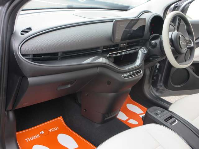 フィアット ５００ｅ アイコン R5年 (近畿) 99