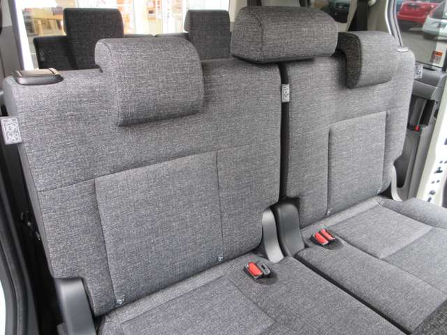 トヨタ シエンタ　ハイブリッド ハイブリッド １．５ Ｚ R4年 (近畿) 99