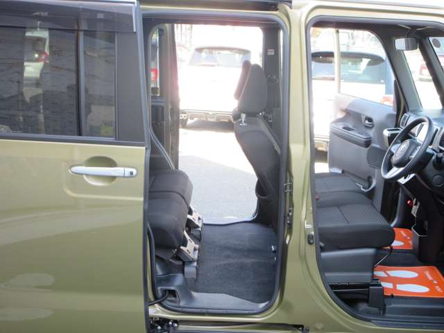 トヨタ ピクシス　メガ ６６０ Ｌ ＳＡＩＩＩ R3年 (近畿) 99
