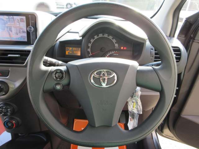 トヨタ ｉＱ １．０ １００Ｘ ２シーター H21年 (近畿) 99