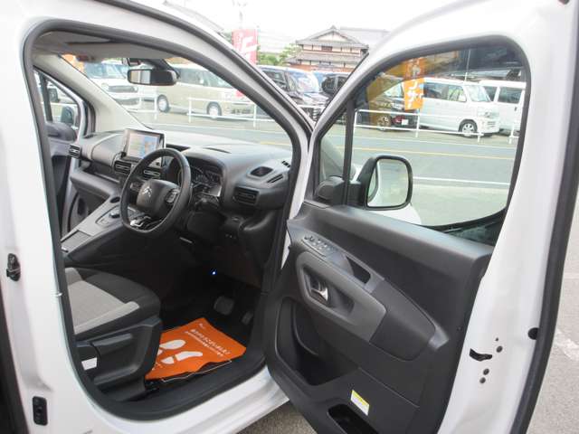 シトロエン ベルランゴ シャイン ブルーＨＤＩ ディーゼルターボ R5年 (近畿) 99