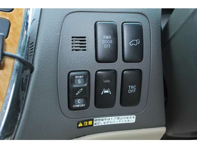 トヨタ アルファード ３．０ Ｇ ＭＺ Ｇエディション H17年 (近畿) 99