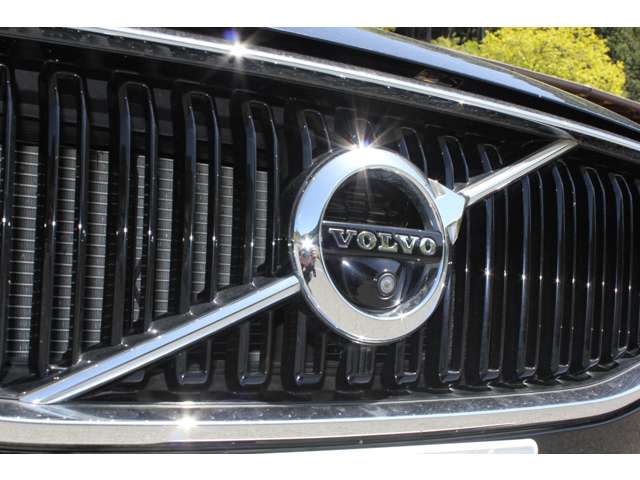 ボルボ ＸＣ６０ Ｔ５ ＡＷＤ モメンタム ４ＷＤ H29年 (近畿) 99