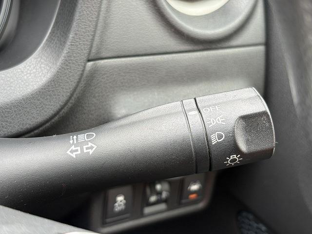 日産 ノート １．２ Ｘ Ｖセレクション プラスセーフティ H27年 (近畿) 99