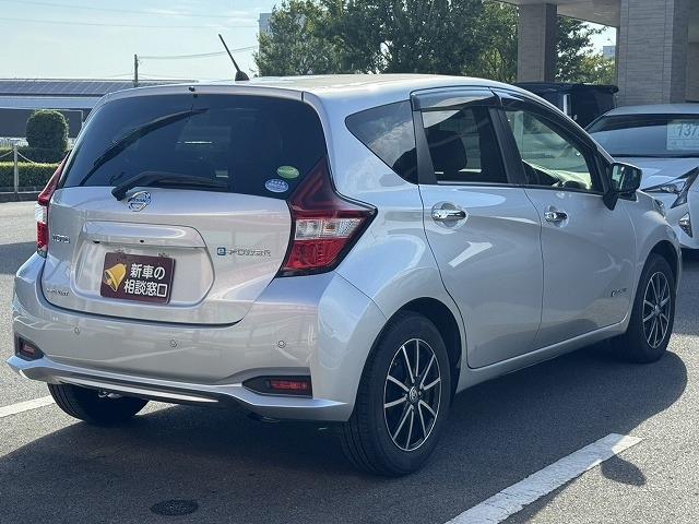 日産 ノート １．２ Ｅ－ＰＯＷＥＲ メダリスト R3年 (近畿) 99