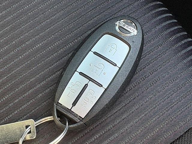 日産 セレナ ２．０ ハイウェイスター ＶセレクションＩＩ R1年 (近畿) 99