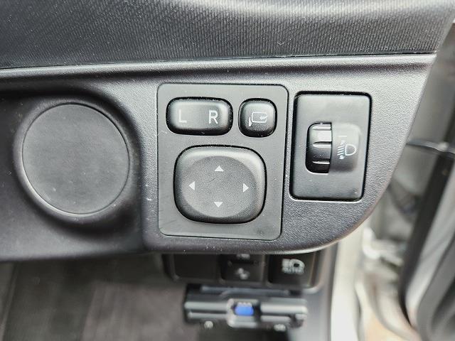 トヨタ アクア １．５ Ｇ H28年 (近畿) 99