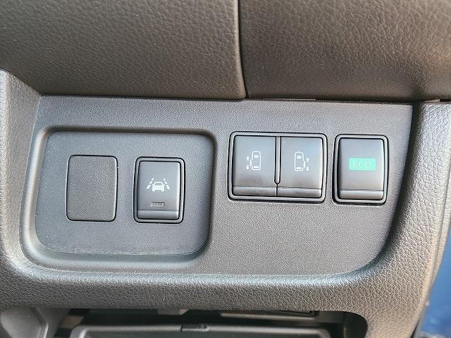 日産 セレナ ２．０ ２０Ｘ Ｖセレクション＋ＳＡＦＥＴＹ Ｓ－ＨＹＢＲＩＤ H27年 (近畿) 99
