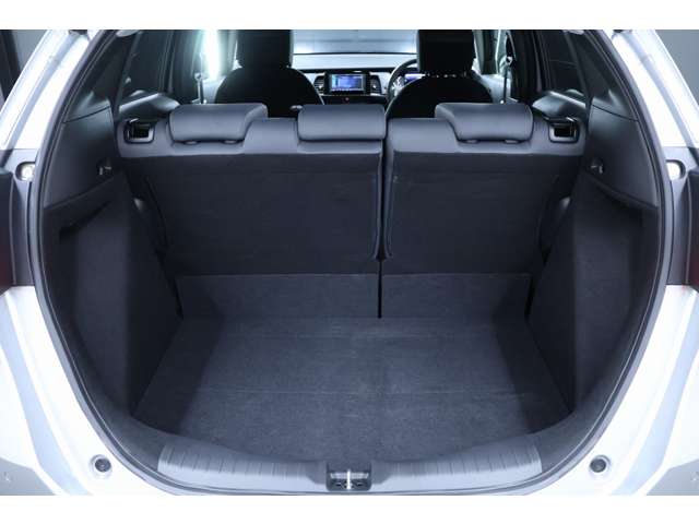 ホンダ フィット １．３ ベーシック ４ＷＤ R3年 (北海道) 99