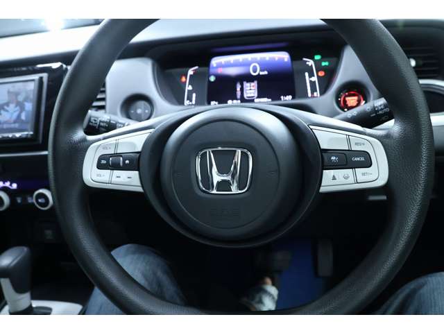 ホンダ フィット １．３ ベーシック ４ＷＤ R3年 (北海道) 99