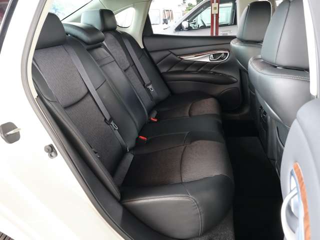 三菱 プラウディア ３．７ ３７０ ４ＷＤ H25年 (関東) 99