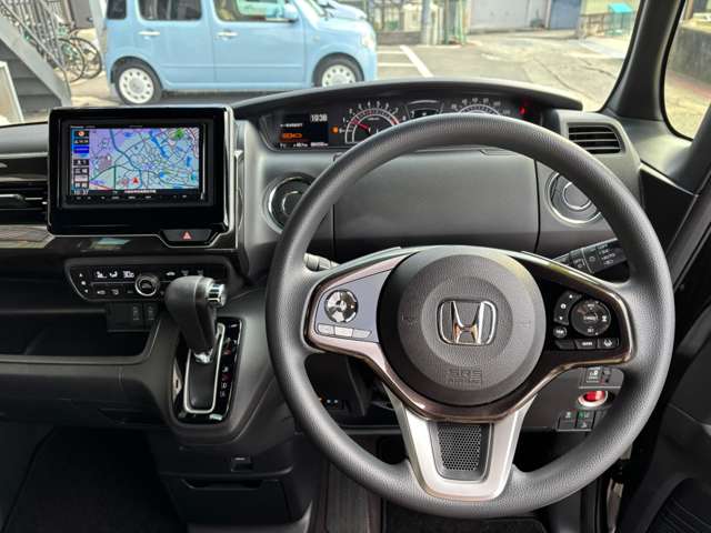 ホンダ Ｎ　ＢＯＸ カスタム ６６０ Ｇ Ｌ ホンダセンシング R1年 (近畿) 99